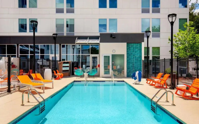 Aloft Dallas DFW Airport Grapevine
