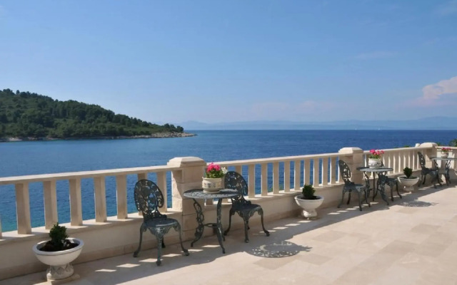 Sonja - 10m From Beach - A2-zeleni
