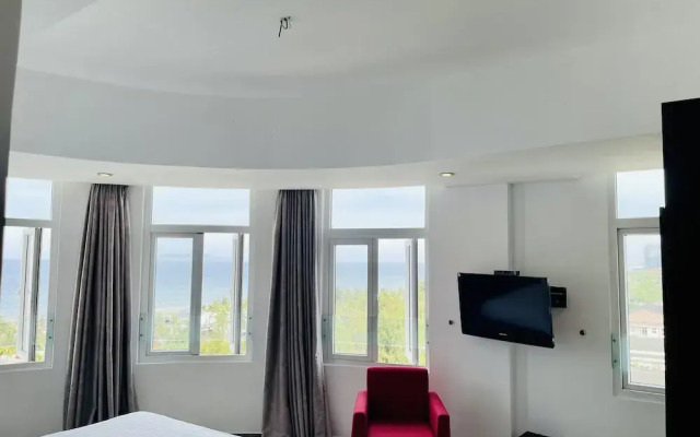Queen Palace Hotel
