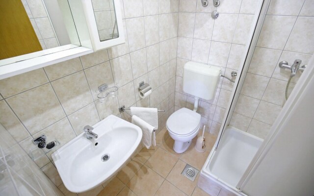 Armitage - Family Friendly - A2