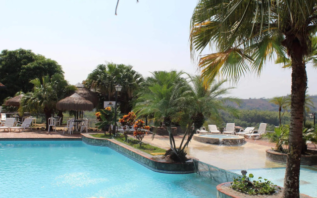 Lago Grande Hotel Resort & Centro de Convenciones