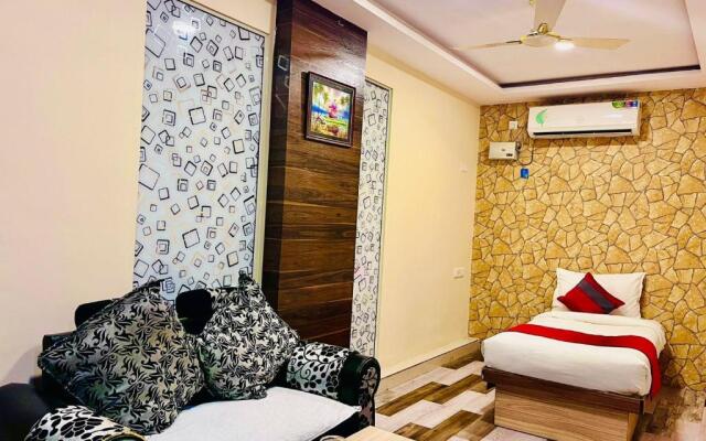 Hotel SM Deccan Park Near Rajiv Gandhi International Airport