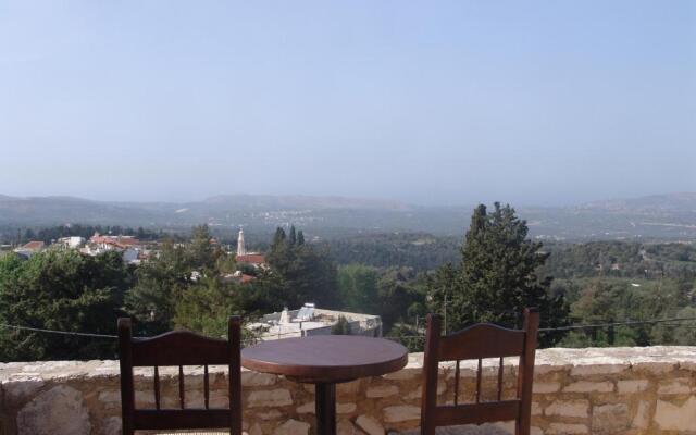 Villa Aloni