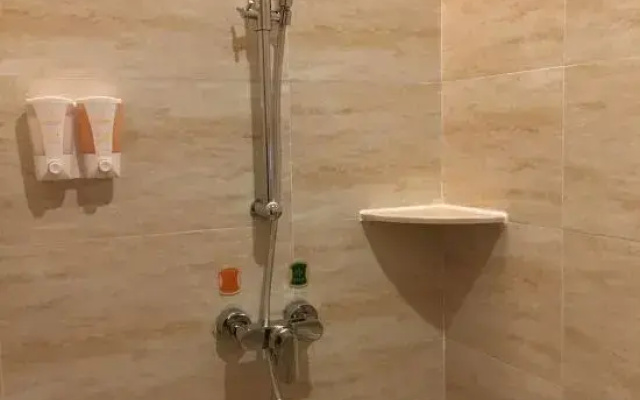Vienna International Hotel Chenzhou Wuling Square