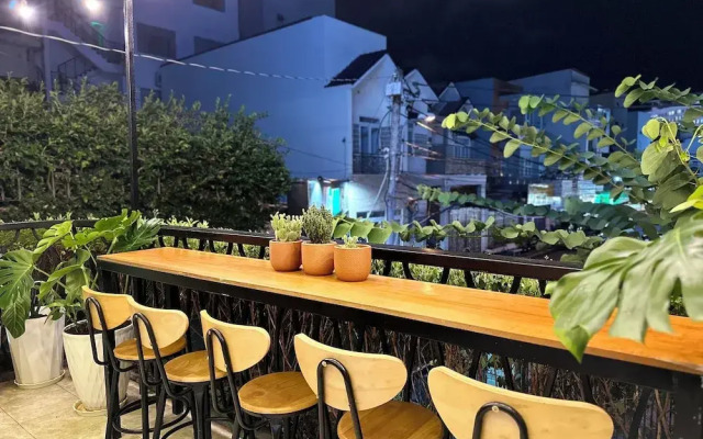 Bê Tông Residences Homestay