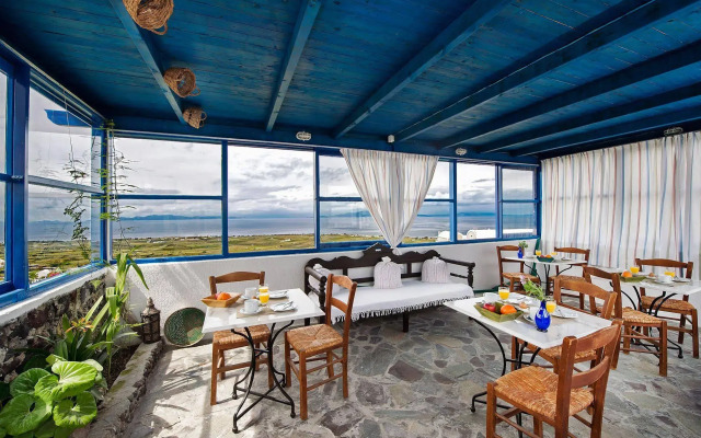 Villa Pezoula Santorini