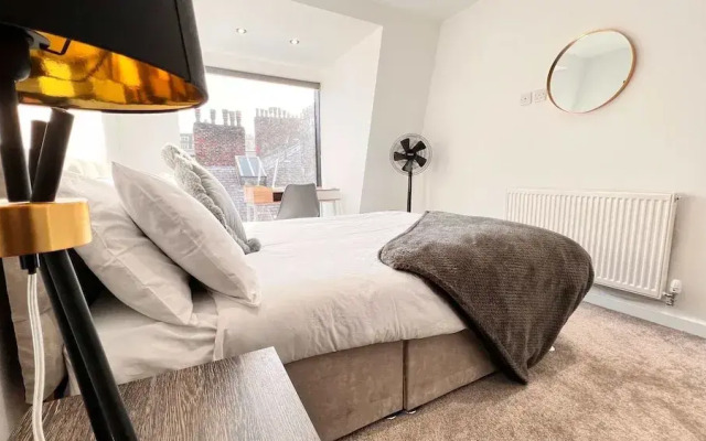 Elegant Stay in Irwell Chambers