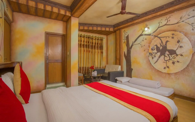 OYO 267 Hotel Tanahun Vyas