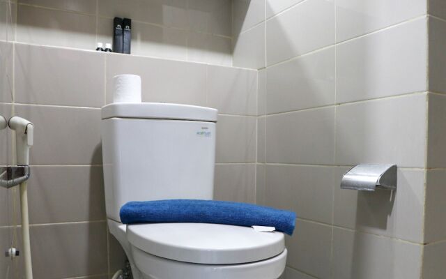 Comfy And Nice Studio Apartment At Springhill Terrace Residence