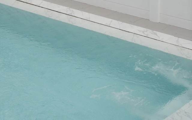 H2 Pool villa