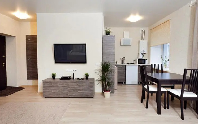 Рядом с Кремлем