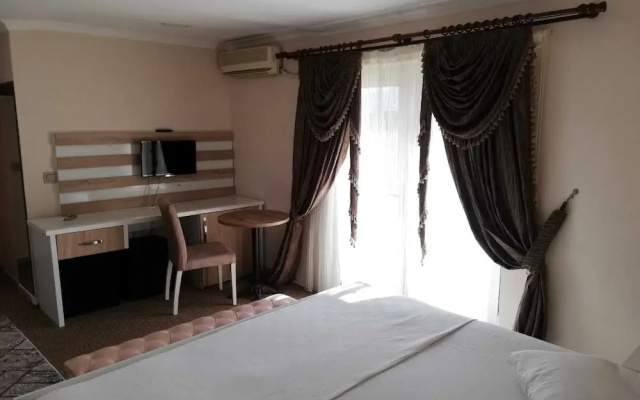 Otel Bostanci