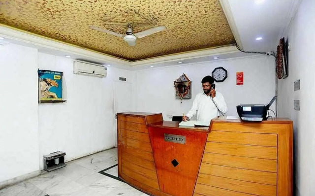 POP 92556 Hotel Shubham