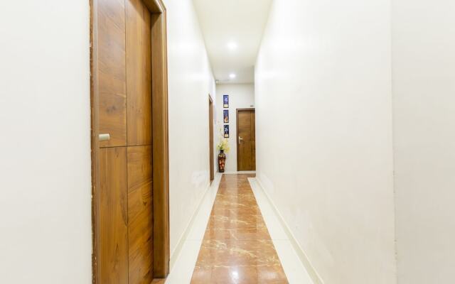 Hotel Crown by OYO Rooms