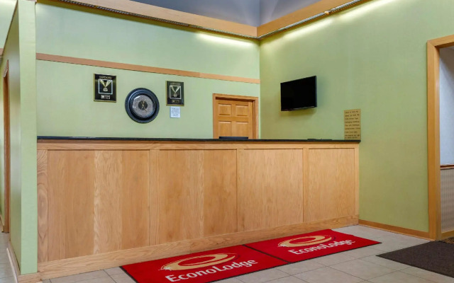Coratel Inn & Suites By Jasper River Falls