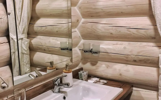 Whiteberry Hotel