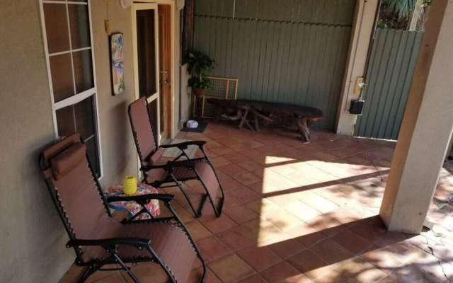 Three Bedroom, 2 Bath With Amazing Views From Balcony - Hidden Treasure