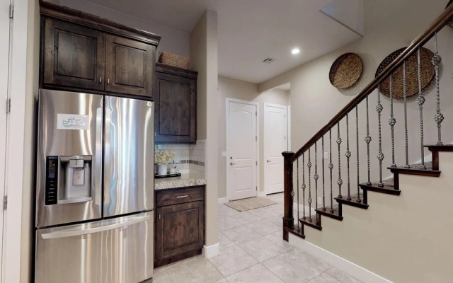 Desert Paradise Getaway 3 Bedroom Apts