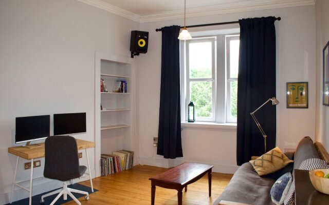 Aesthetic 1 Bedroom Flat in Heart of City