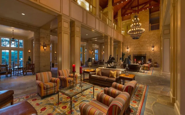 Hyatt Regency Hill Country Resort & Spa