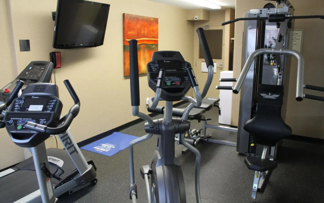 Best Western Strathmore Inn