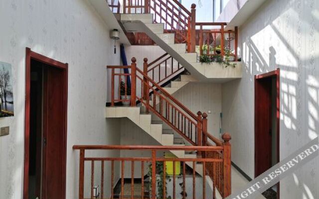 Pengyuege Guesthouse