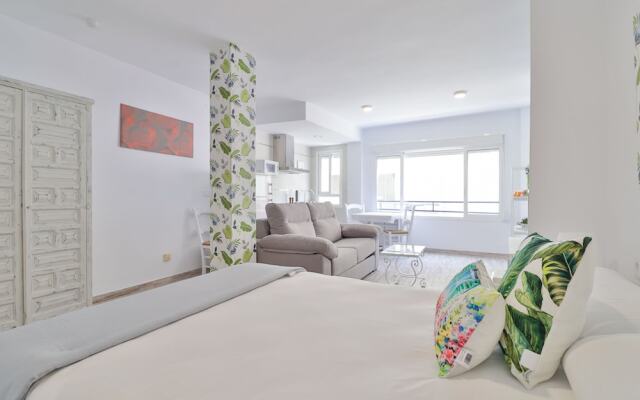 Nice Studio Torre del Mar Beach