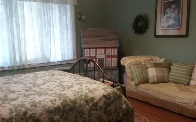 Hanover House Bed and Breakfast
