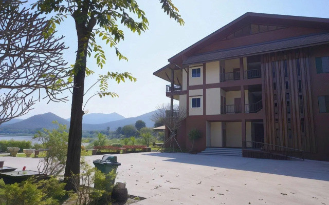 Chiang Khan Hill Resort
