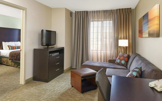 Staybridge Suites Chicago - Glenview by IHG