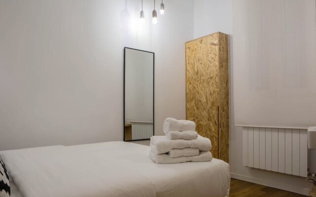 Charming And Modern 2Bed In Madrid's City Center