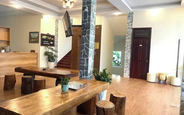 Grand Center Dalat by Lilly Hotel