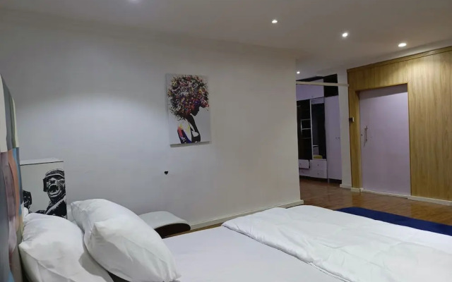 Lovely 2-bed House in Lagos