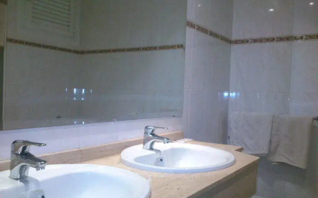 Hotel Real