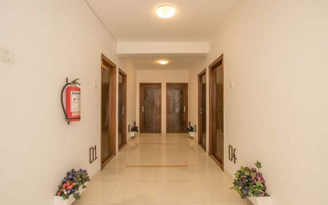 OYO 12525 Aditya Inn