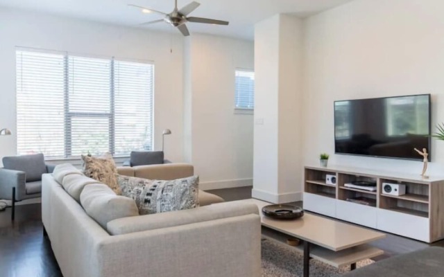 2-Bedroom Downtown Dallas Townhome