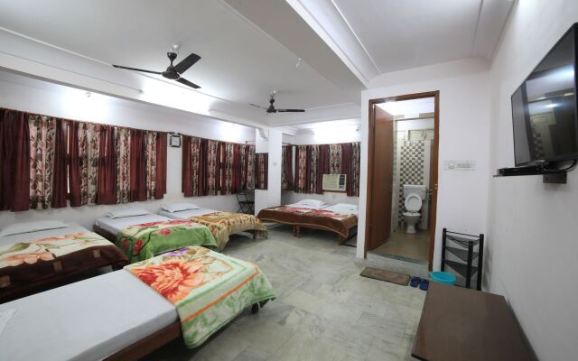 Boby Mansion (Manasvi Guest Home)