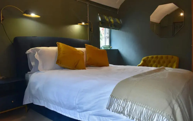 Ty Llaeth 2-bed Cottage, Sleeps 4, Pet Friendly
