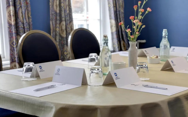 The Rose and Crown Hotel – Tonbridge