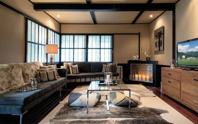 Hakuba Mountain Lodge