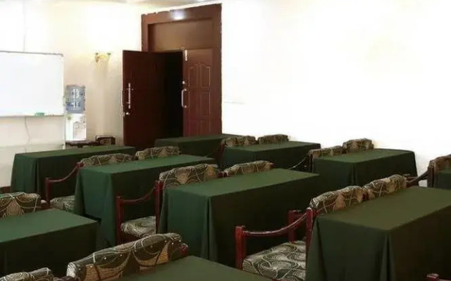 Yatai Hotel