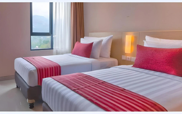 Grand Diara Hotel – Guest Rooms – Megamendung