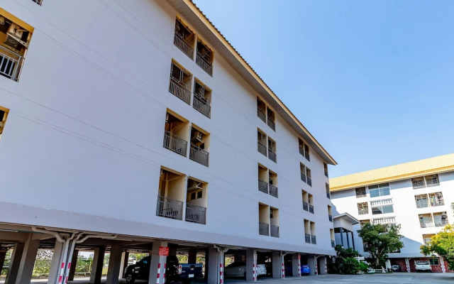 AA Villa Garden Airport