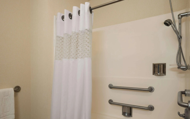 Hampton Inn Belle Vernon