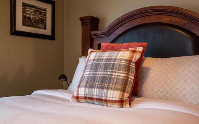 Give Something Back Retreat by Revelstoke Vacations