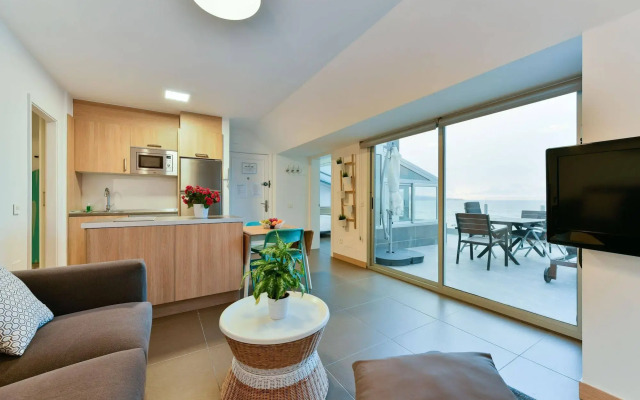 Roof Top Suite - Living Las Canteras