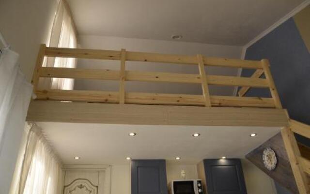 Pin Guest House