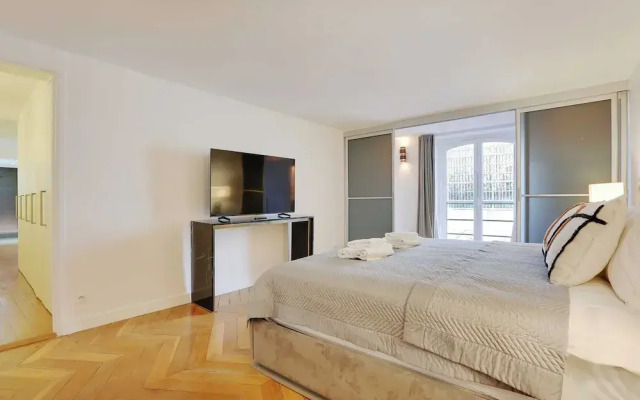 Elegant Apartment - 2bd/6p - Avenue Montaigne