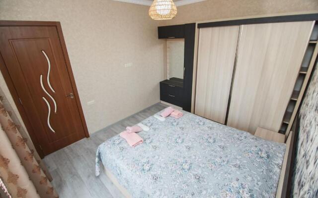 Apartament Bagrationi 200