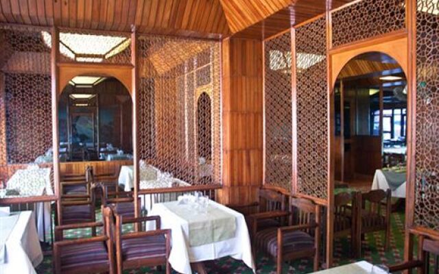 Hotel Ahdoos